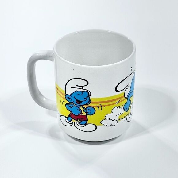 Smurf’s vintage running coffee ceramic mug - Picture 1 of 7